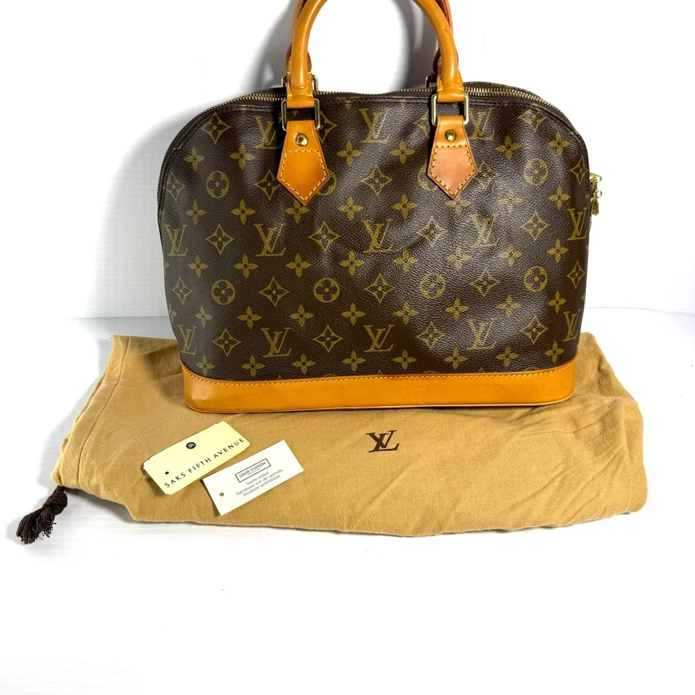 Authentic LV Monogram Alma and Louis Vuitton Keychain. - Picture 3 of 16